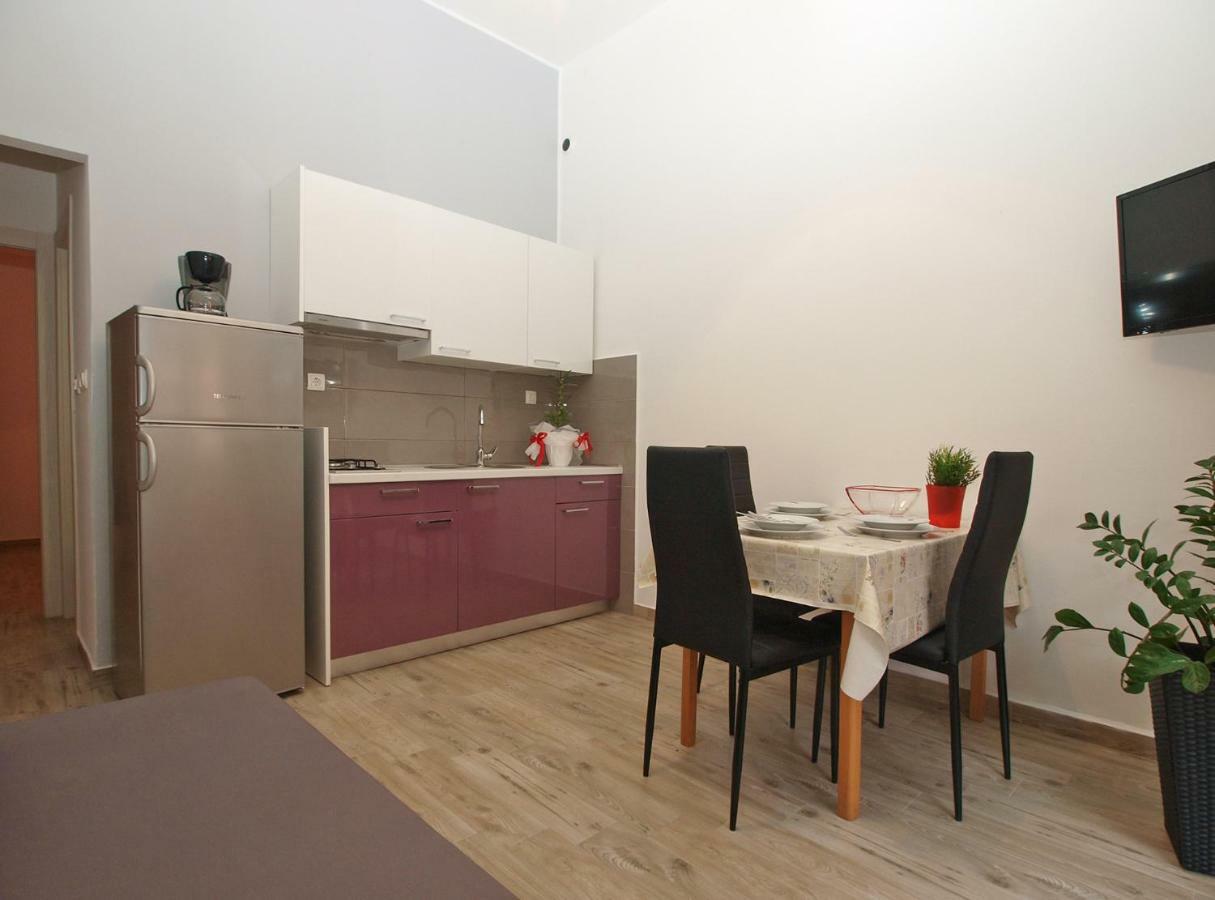 Apartments Oriana 898 プーラ エクステリア 写真